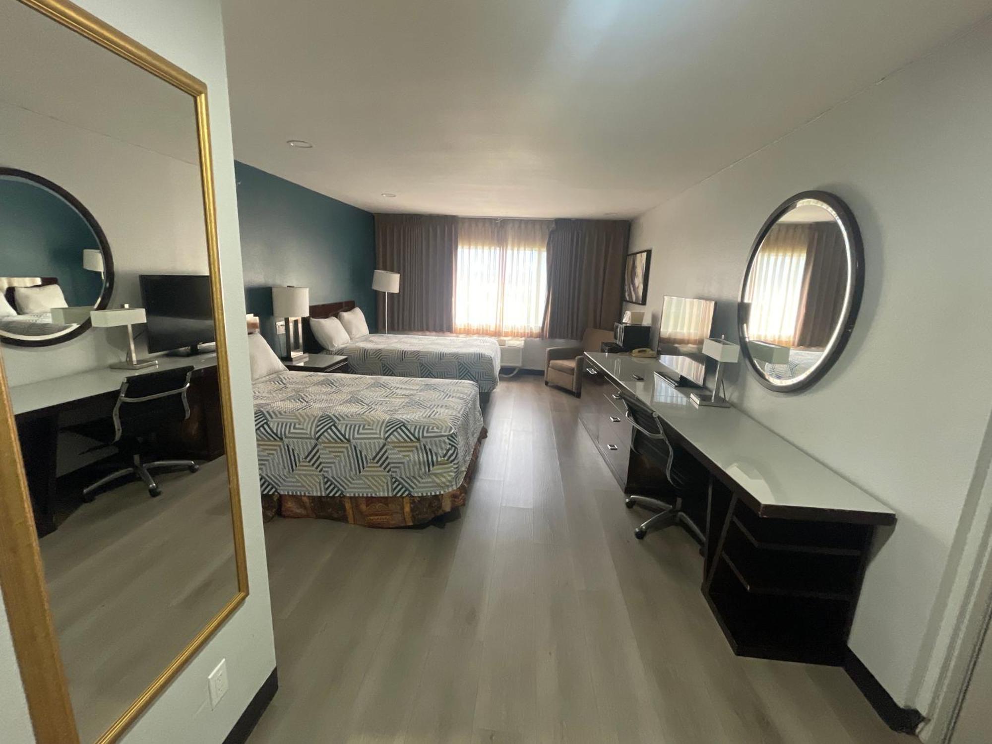 Portside Inn & Suites Los Angeles Ngoại thất bức ảnh