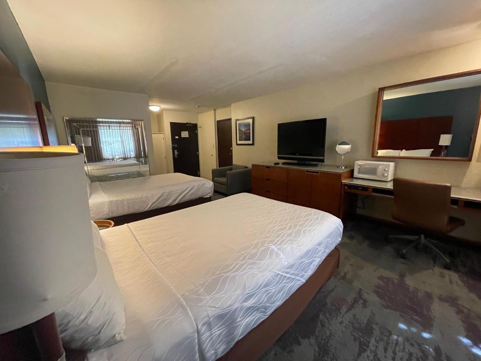 Portside Inn & Suites Los Angeles Ngoại thất bức ảnh